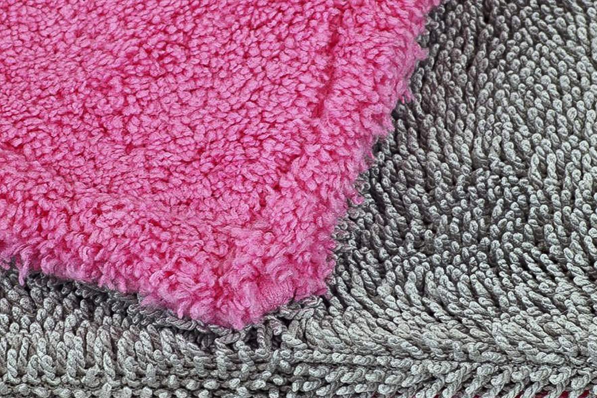 Super Plush Microfiber Towels (Pink/Gray)
